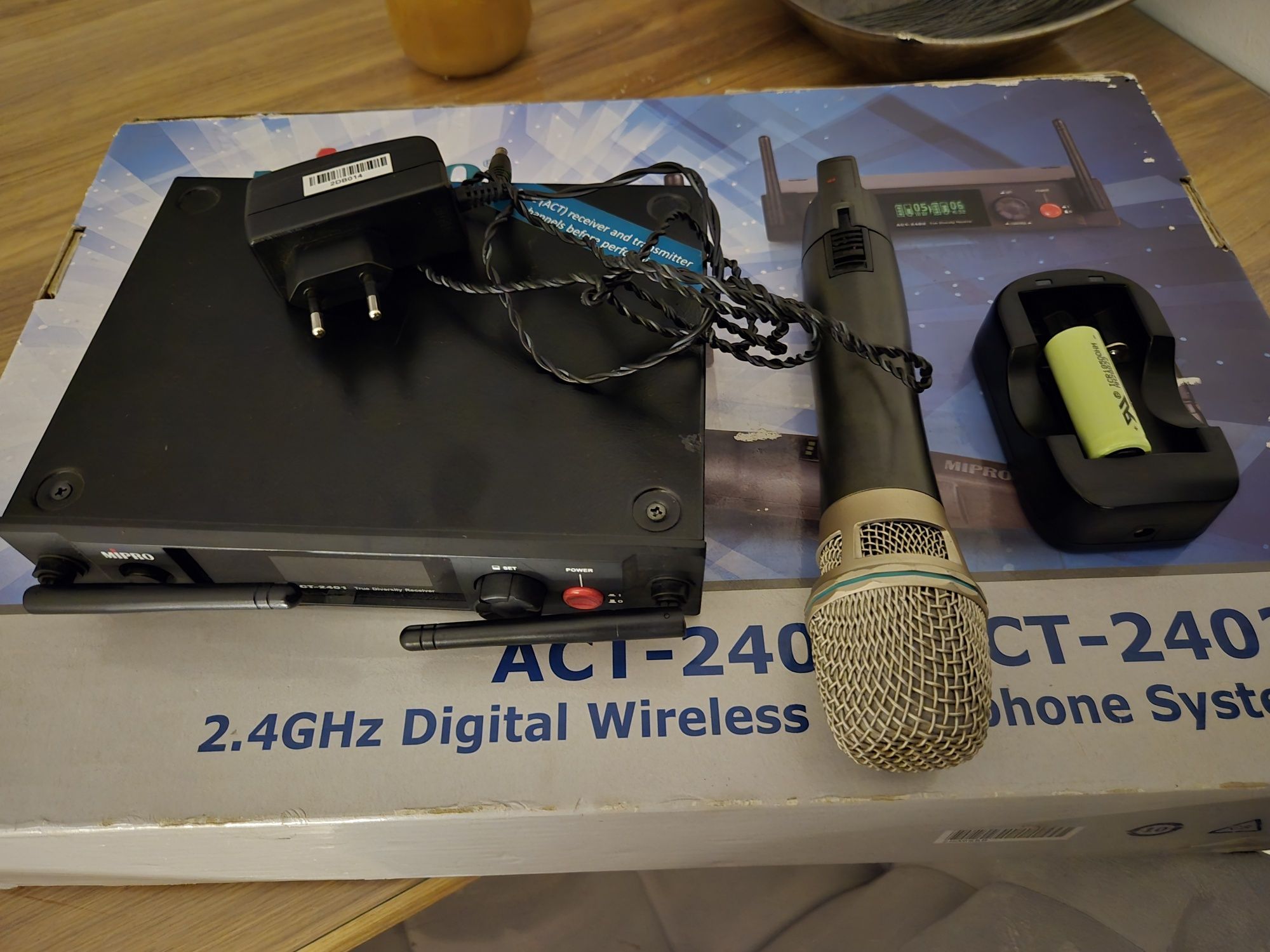 Mikrofon Mipro ATC-2401