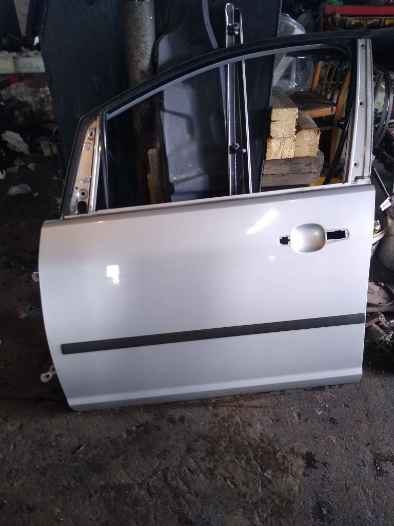 Drzwi przód tył prawy lewy ford C-Max I kod 03