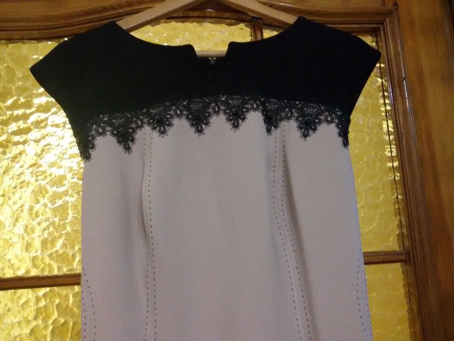 Стильный женский костюм  р 52 -54 торговой марки "Джей Эль" J&L .