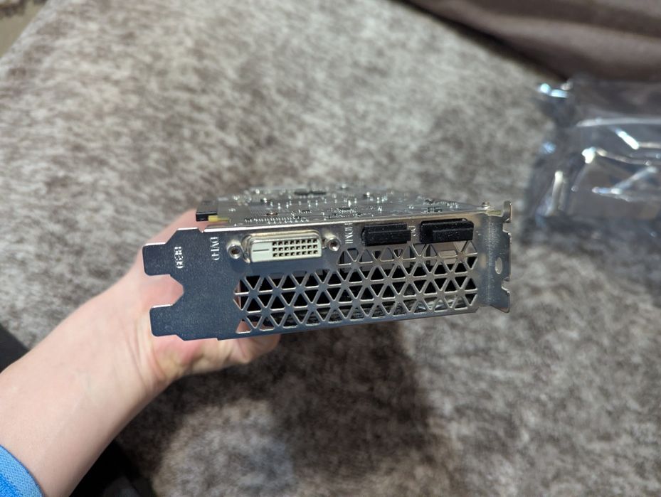 Відеокарта GTX 1660 Super