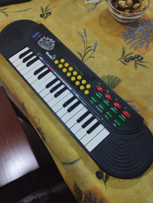 Piano teclado usado