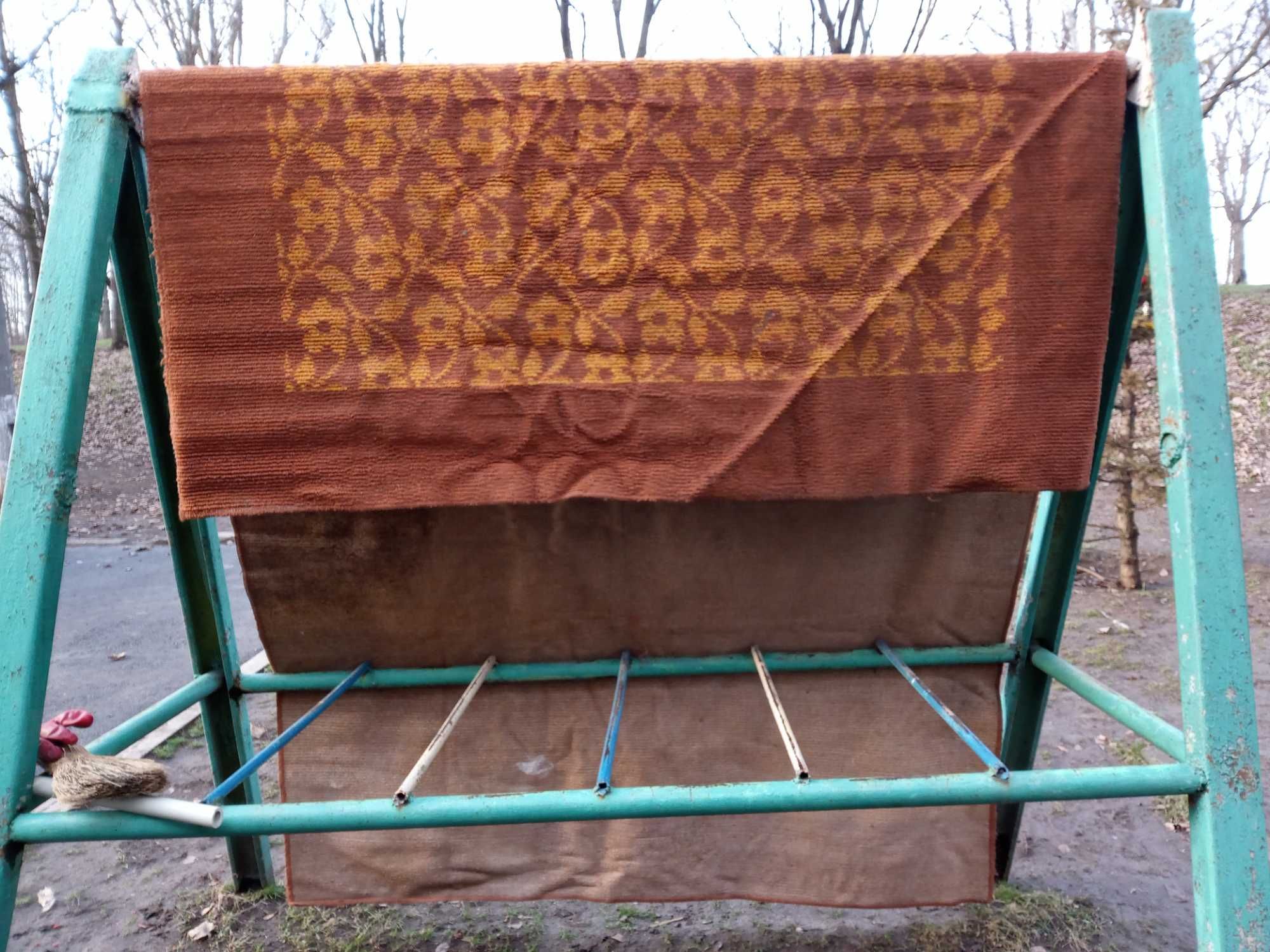 Ковер,палас 2,8*1,9м. 850 гр.