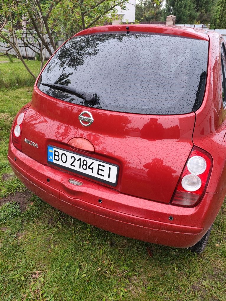 Продам автомобіль Nissan micra