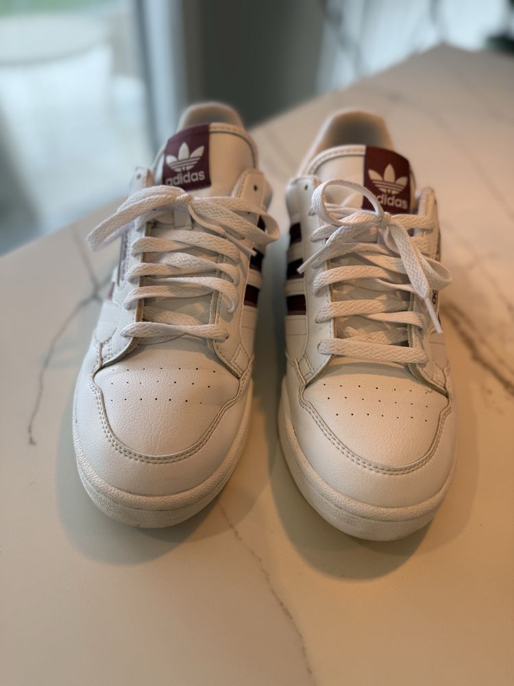 Tenis Continental com riscas bourdeaux
