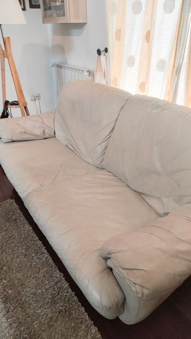 Sofá em pele 3 lugares - oferta 2 individuais