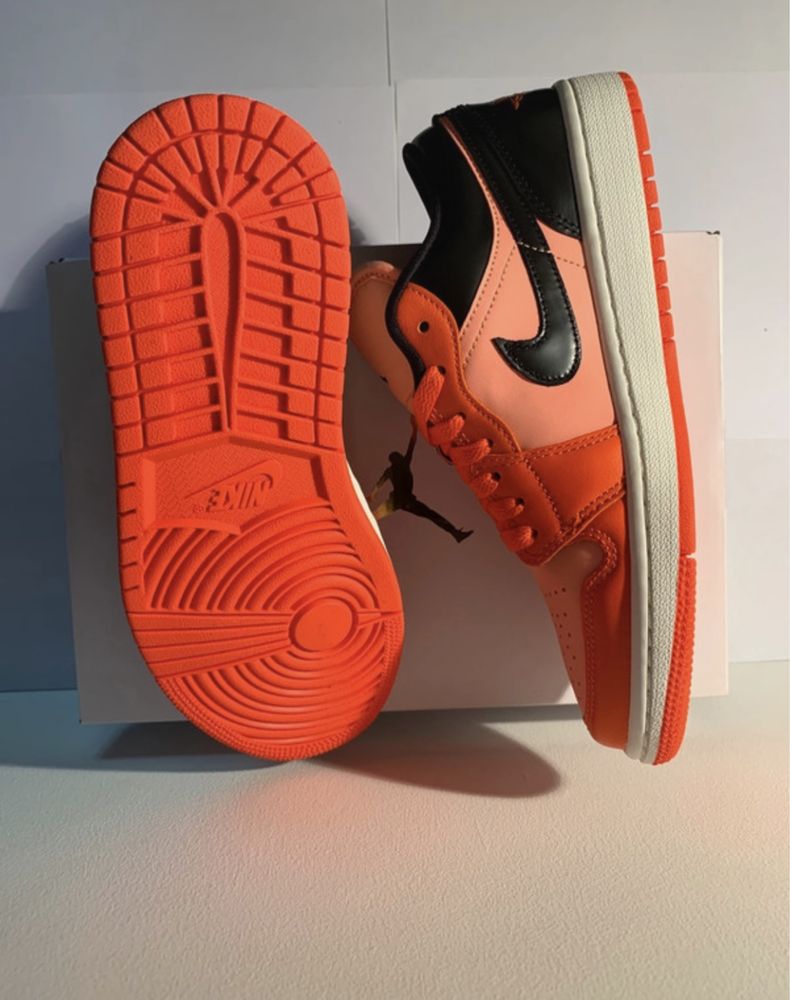 Jordan 1 Low Orange Black (W}