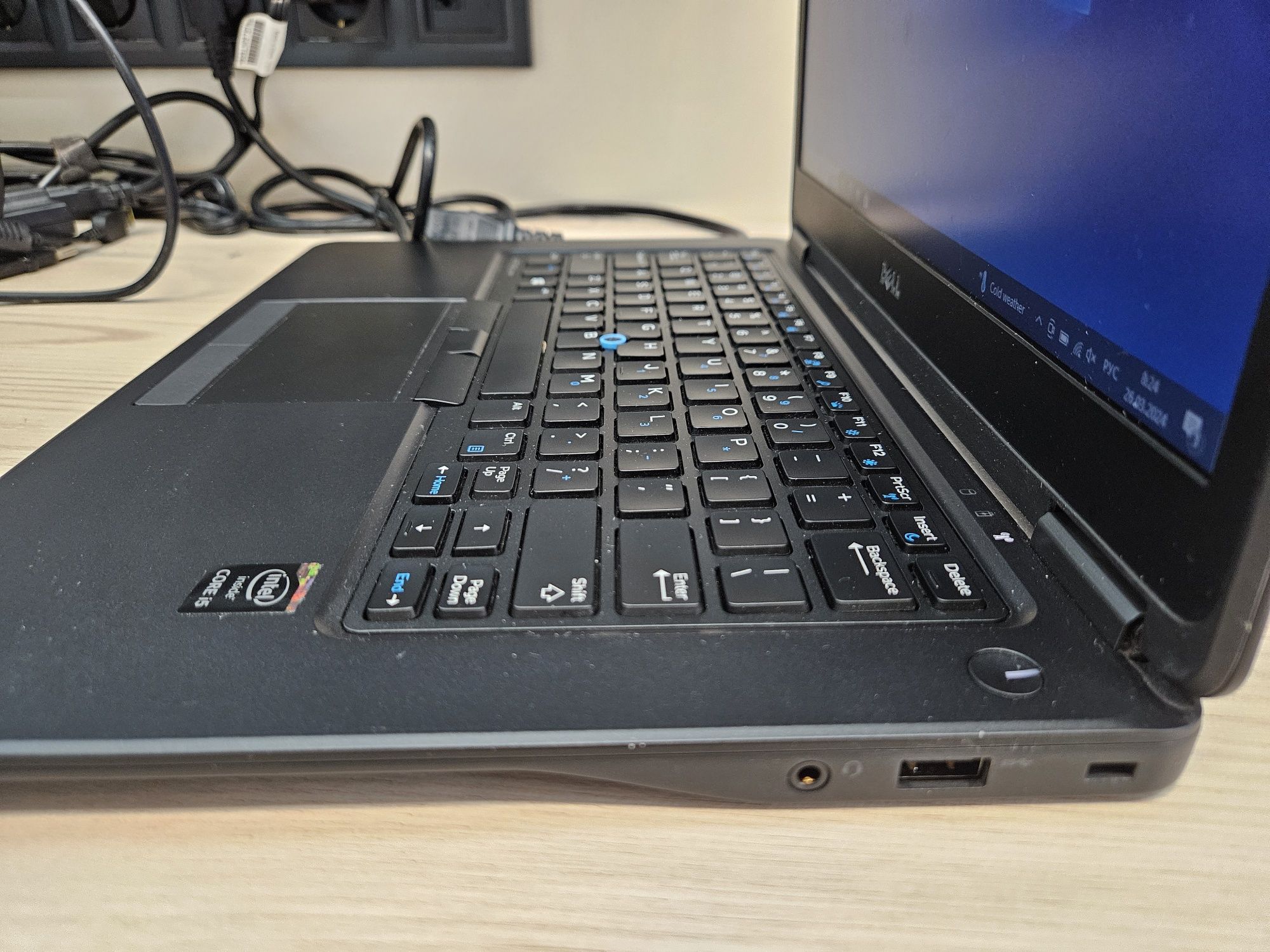 Ноутбук Dell Latitude 7450 i5-5300U/8Gb DDR3/ 256Gb SSD/14"