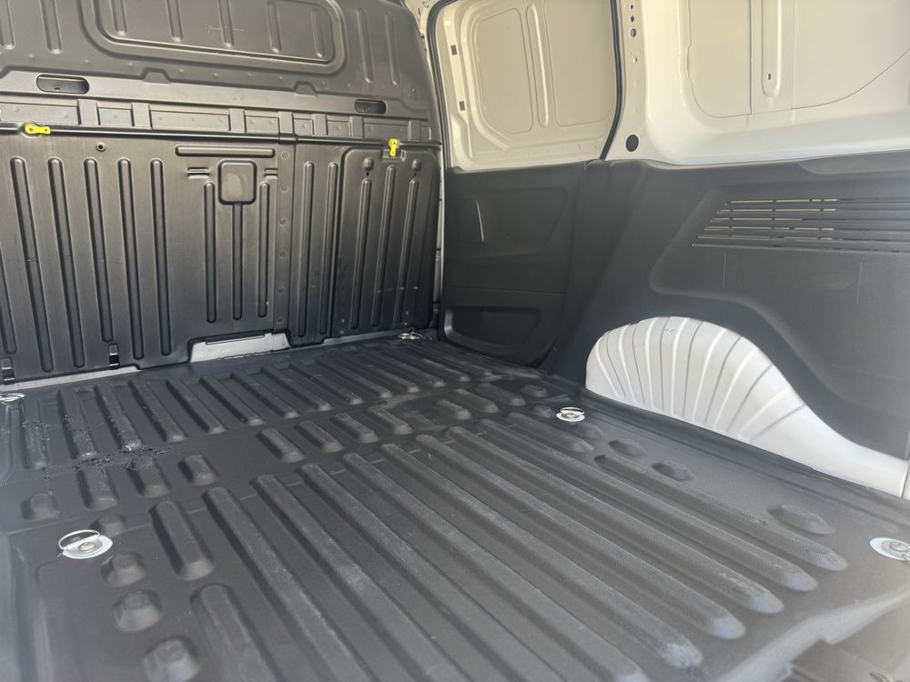 Opel Combo 1.5 HDI  caixa 6 Veloc. 2022 C/ IVA INCLUÍDO NO PREÇO