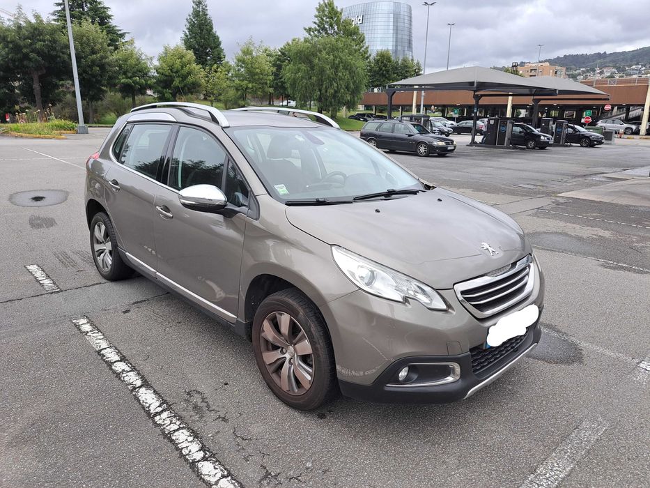 Carrinha peugeot 2008 1.2 PureTech Allure 2016