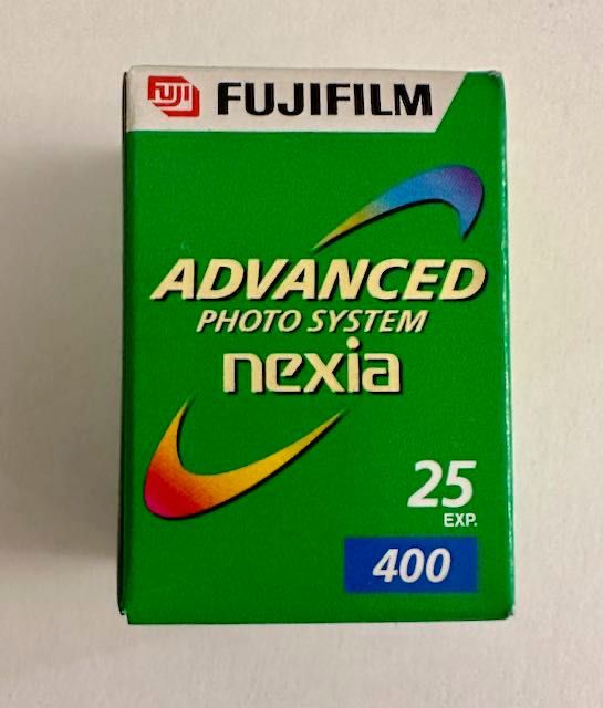 APS  FUJIFILM NEXIA 400 25 exp.