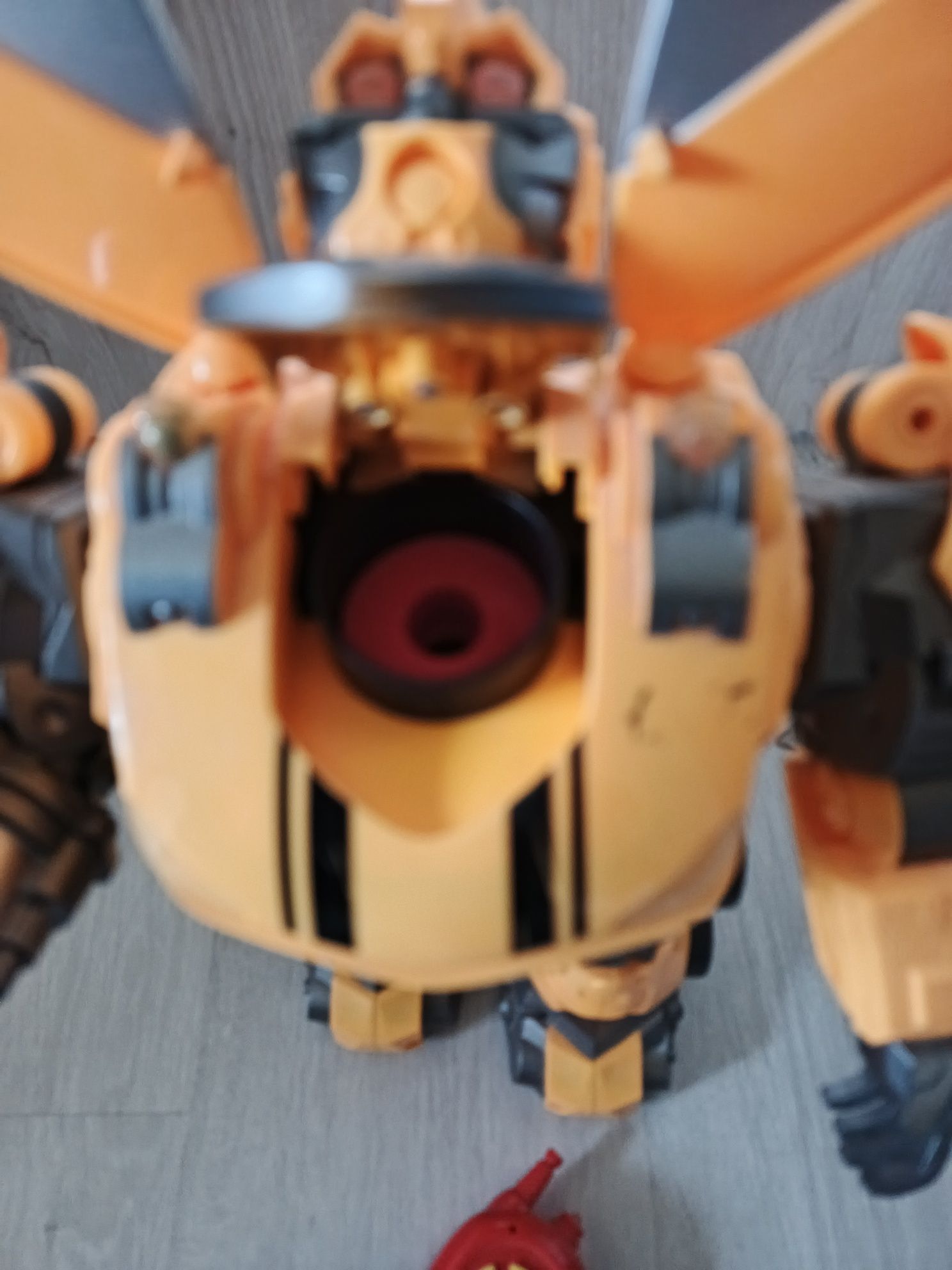 Robot Bubble Bee