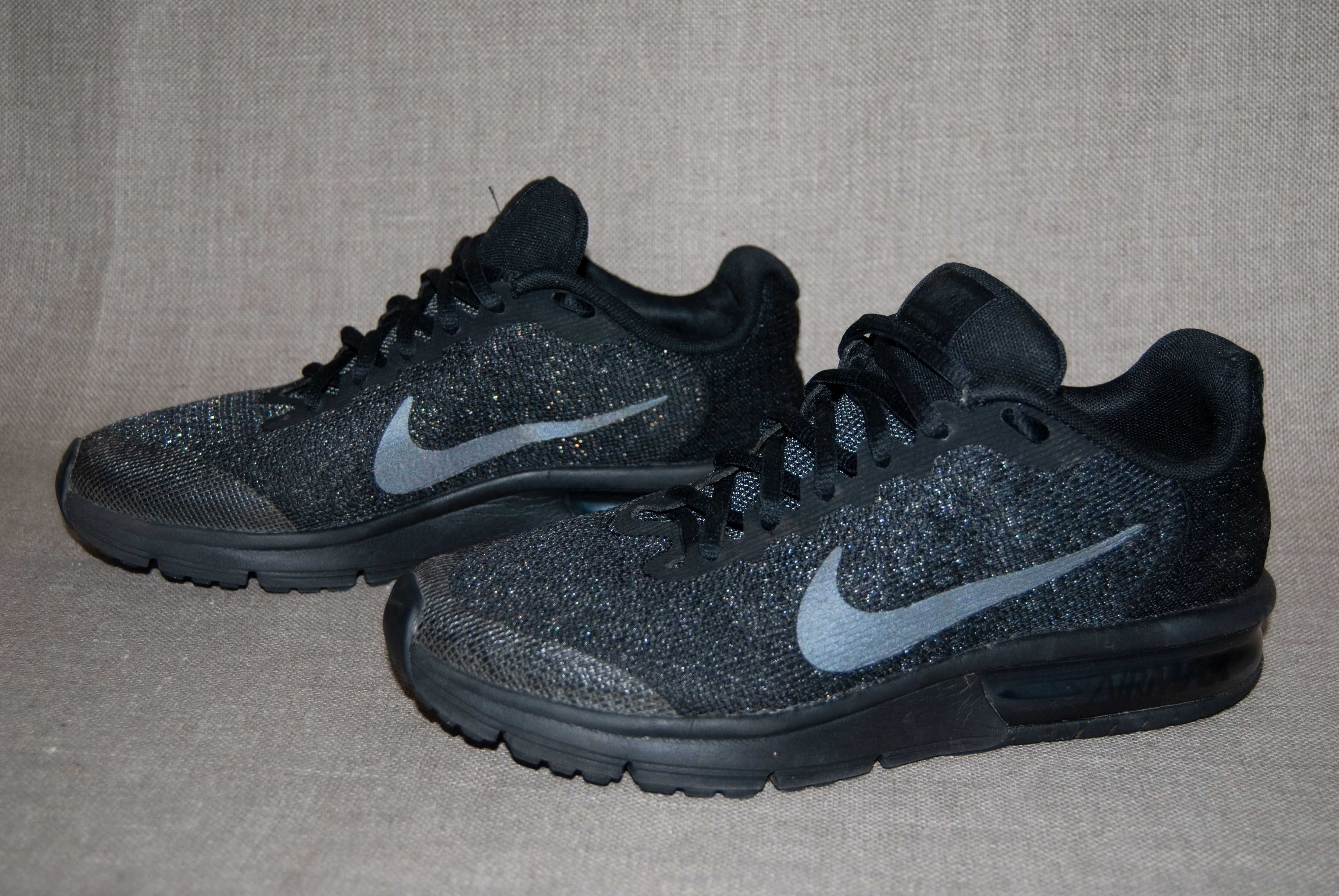 Бігові кросівки Nike Air Max Sequent 2 Running Shoe