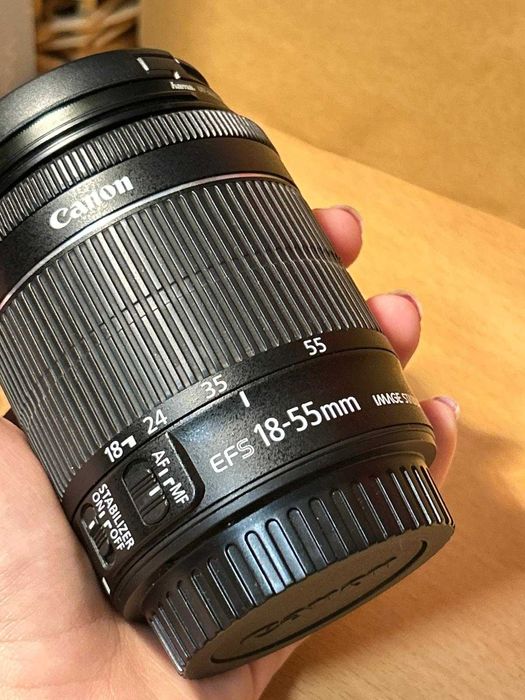 canon 700D com duas objectivas e quatro baterias