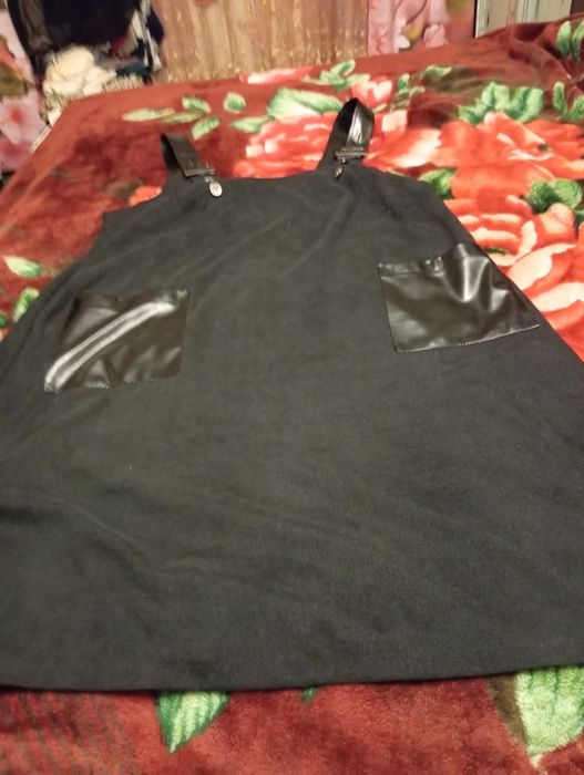 Сарафан вельветовий великого розміру,чорний, новий.