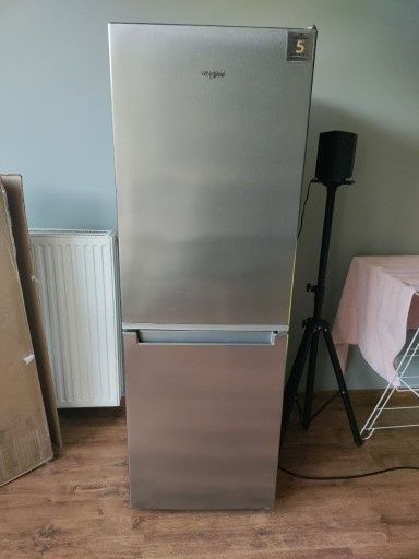 Lodówka Whirlpool 175 cm
