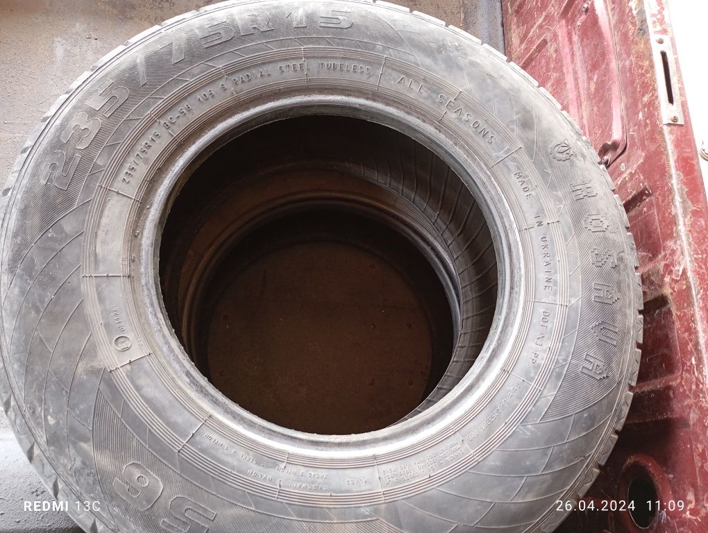 Продам 235/75 r15