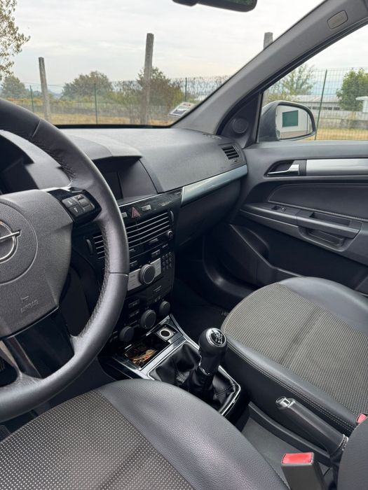 Opel astra H 1.7