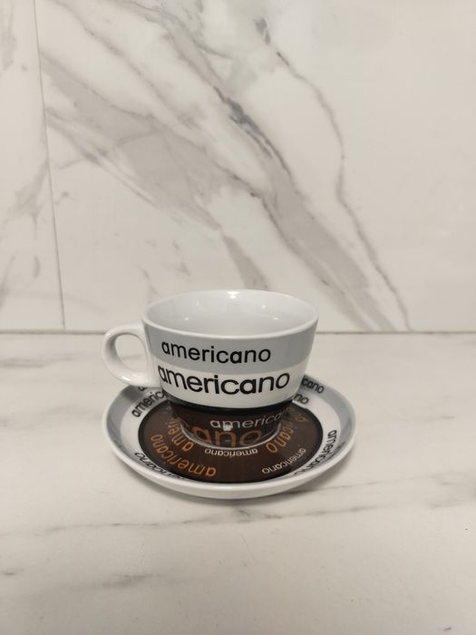 Filiżanka porcelanowa