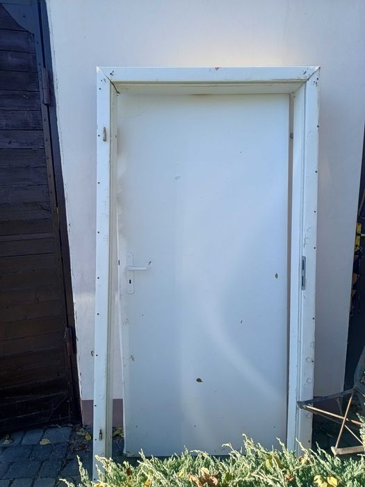 Drzwi 90cm Porta z futryną