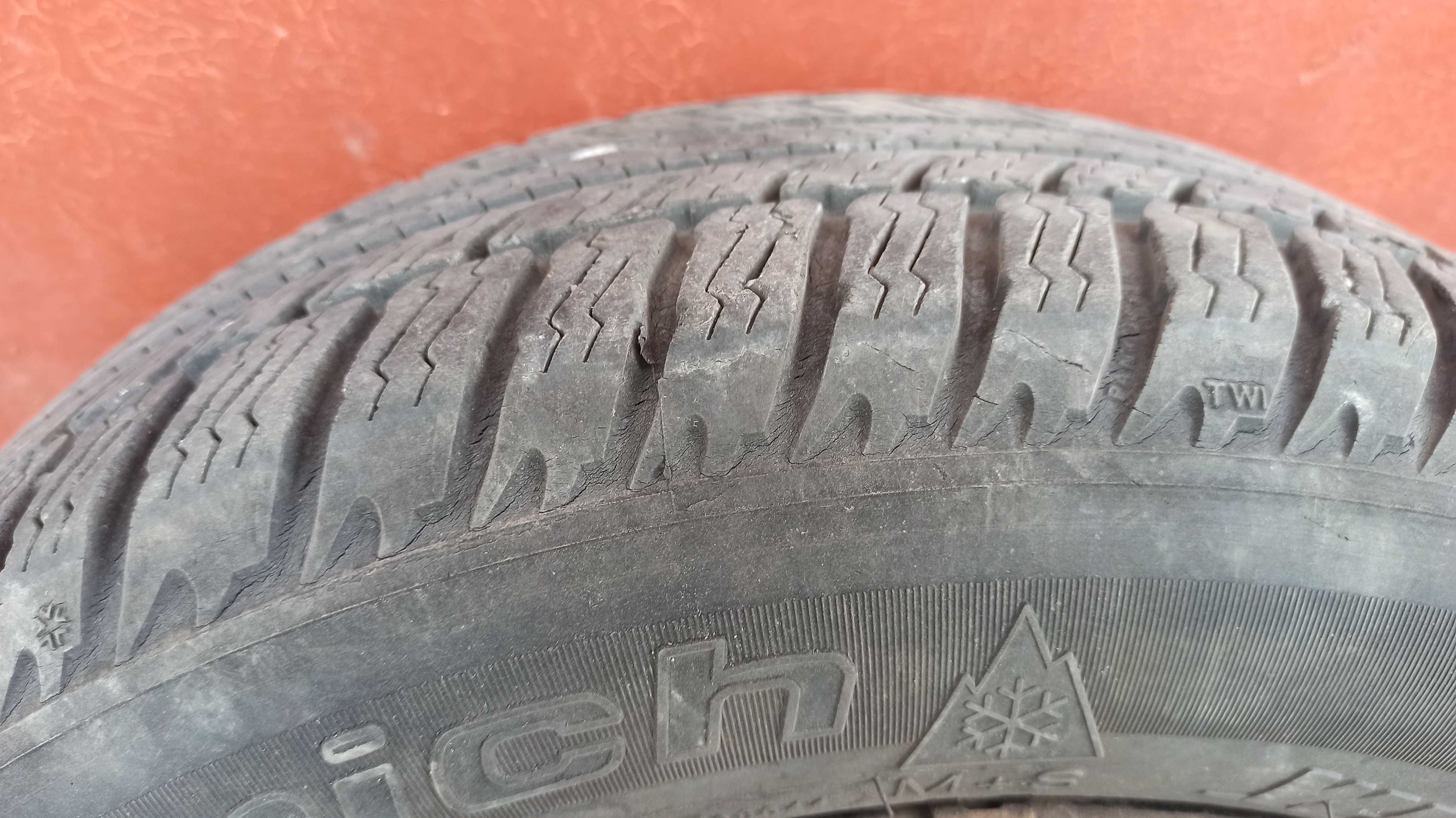 Cztery felgi stalowe z oponami 185/60 R14