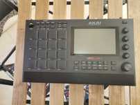 AKAI MPC Live 2 - Pouca Utilização