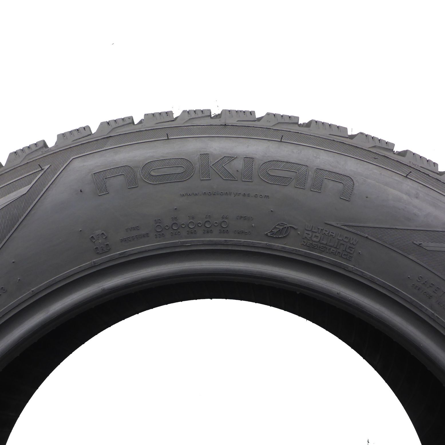 Opony 215/60/16 Nokian 215/60R16 99R XL Zimowe 2017 Nieużywne