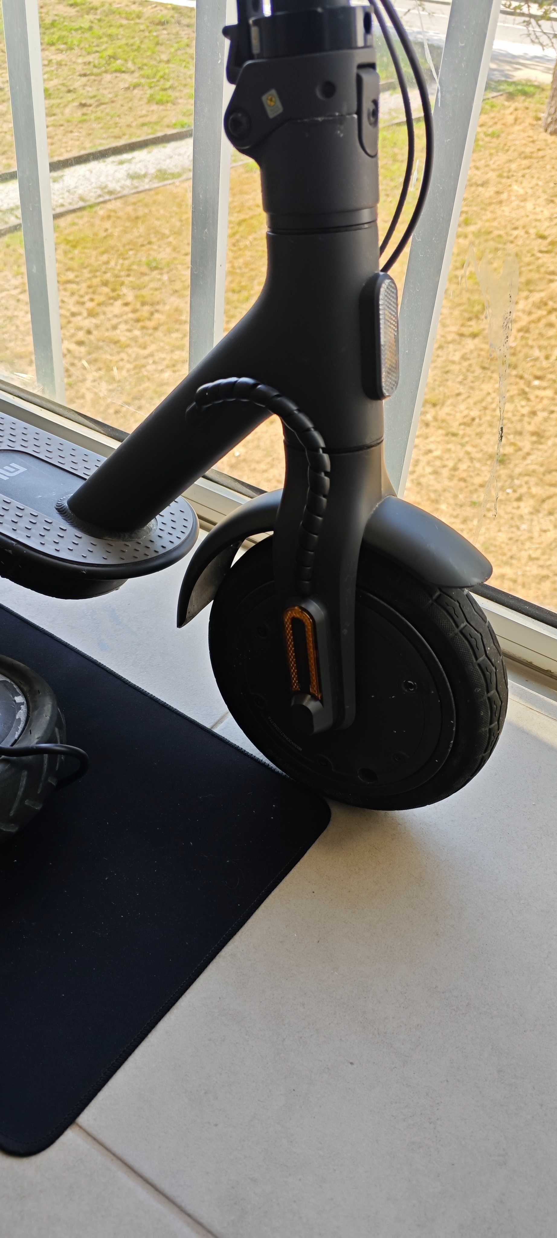 Trotinete Xiaomi Essential