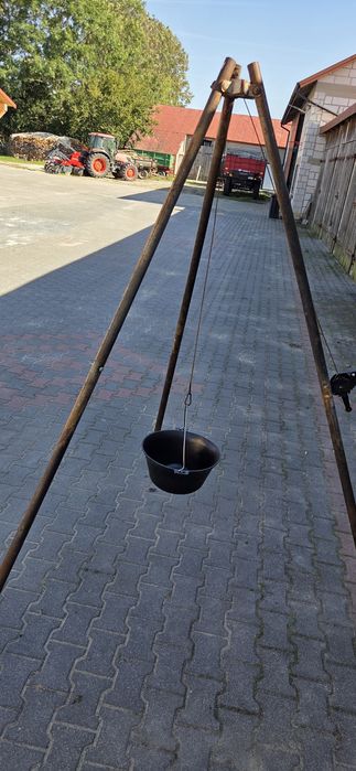 Grill trójnóg 70cm ruszt kociołek 13l zestaw