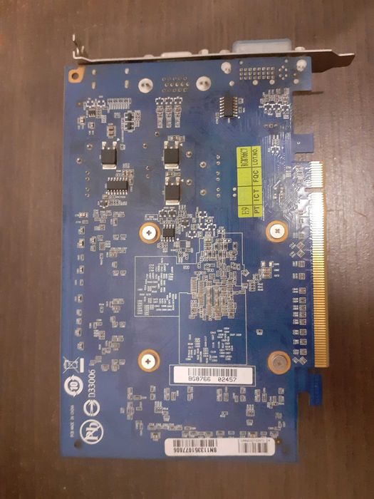 Karta graficzna Gigabyte GeForce GT220 (GV-N220OC-1GI)