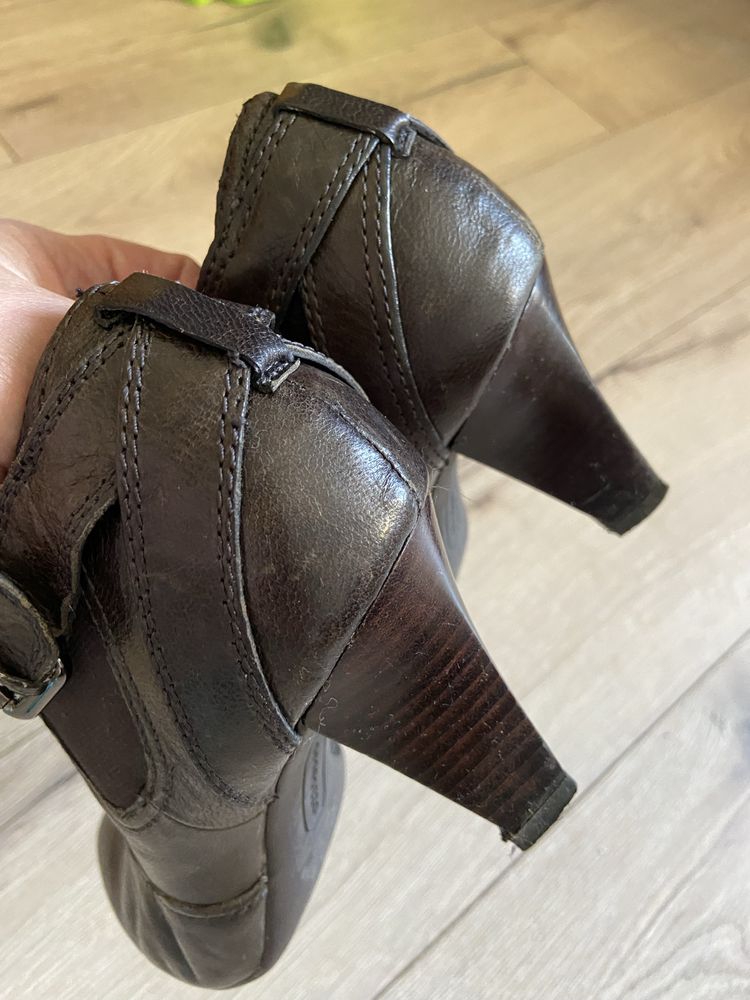 Botki BATA  brąz rozmiar 38
