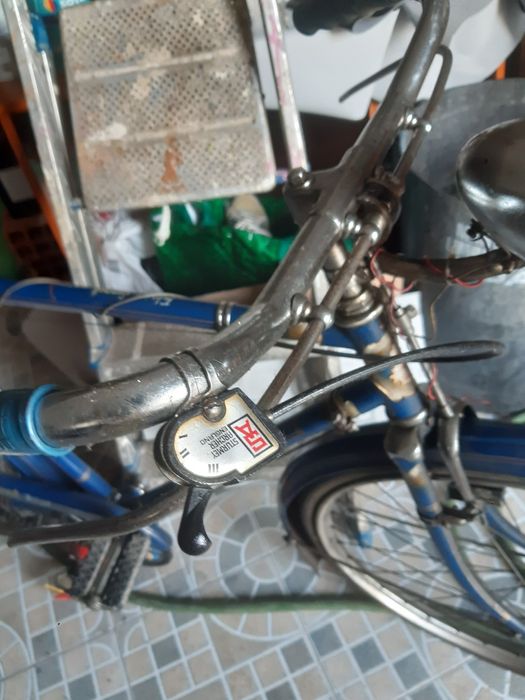 Vendo duas pasteleiras