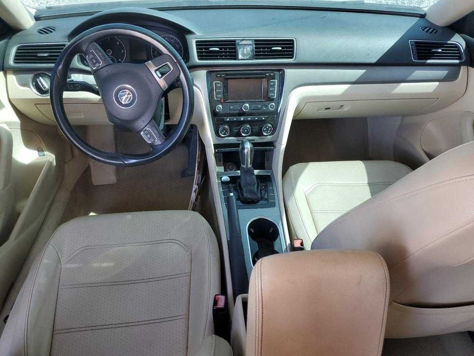 В дорозі VOLKSWAGEN PASSAT SE 2014 фольцваген пасат США фото відправки