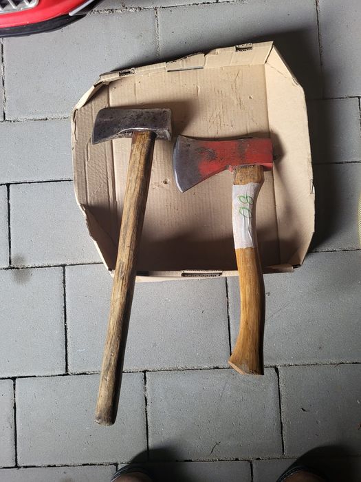 Siekiery dwie .. Koło pełna guma