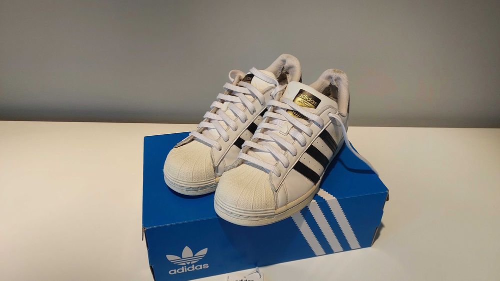 Buty Adidas Superstar Originals rozm. 42 , rozm .8