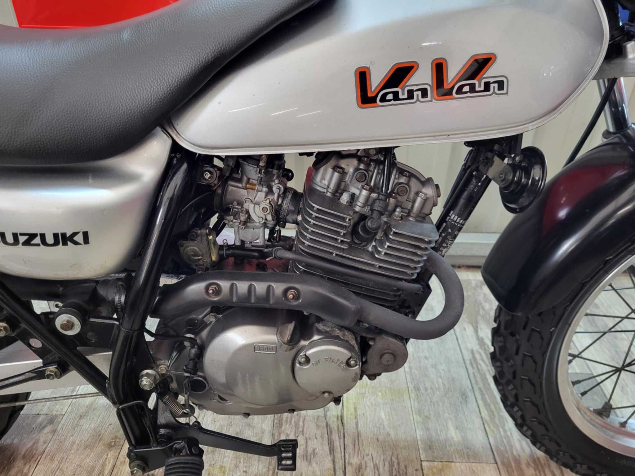 Suzuki Van Van 125 na B z Niemiec RATY