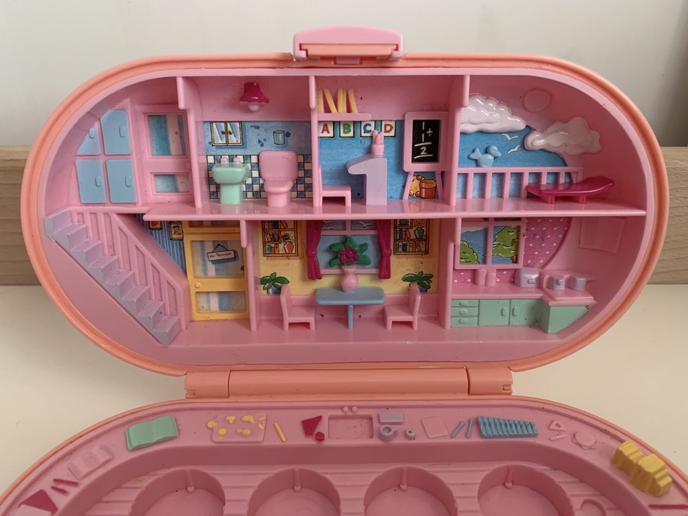 Polly Pocket Bluebird Stampin' School Playset