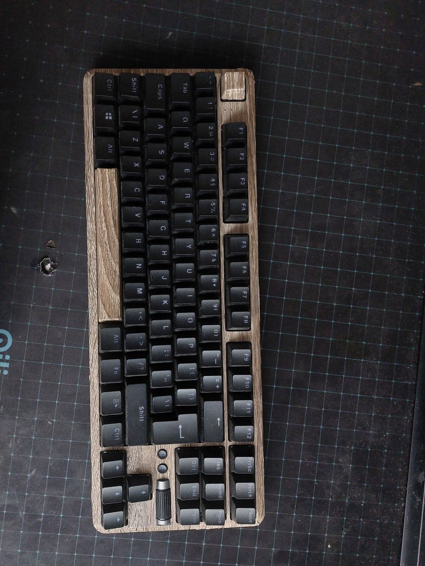 Klawiatura mechaniczna modecom lamparty 2