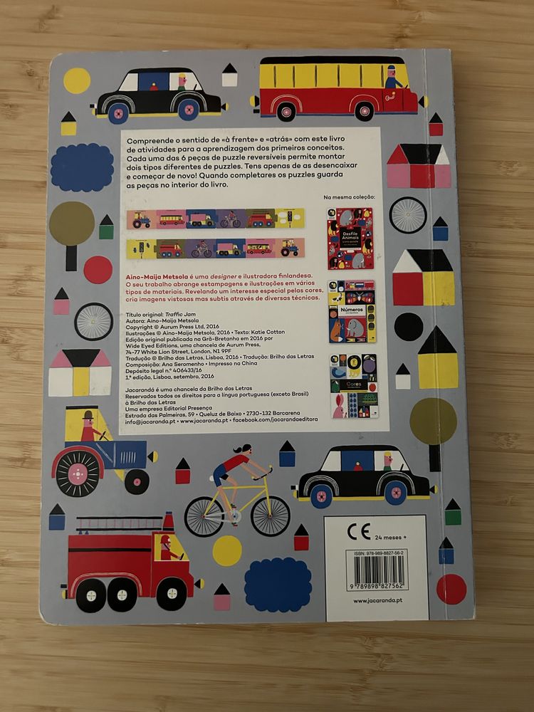 No trânsito (livro puzzle)