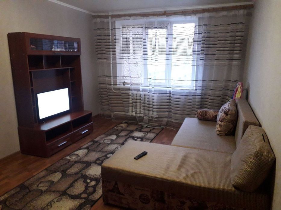 Центр!Здам 2х кімнатну квартиру гостинного типу!