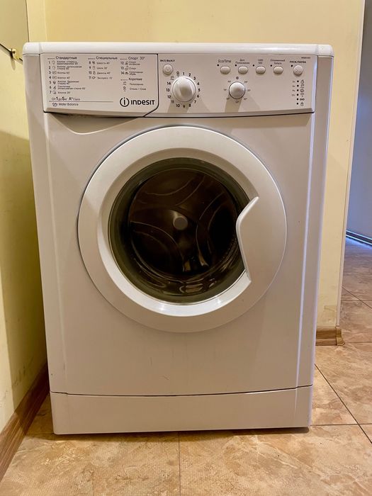 Пральна машина Indesit Water Balance IWSB 51051 UA