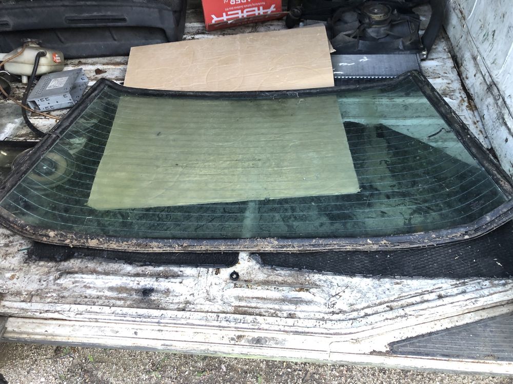 oculo traseiro mercedes 190