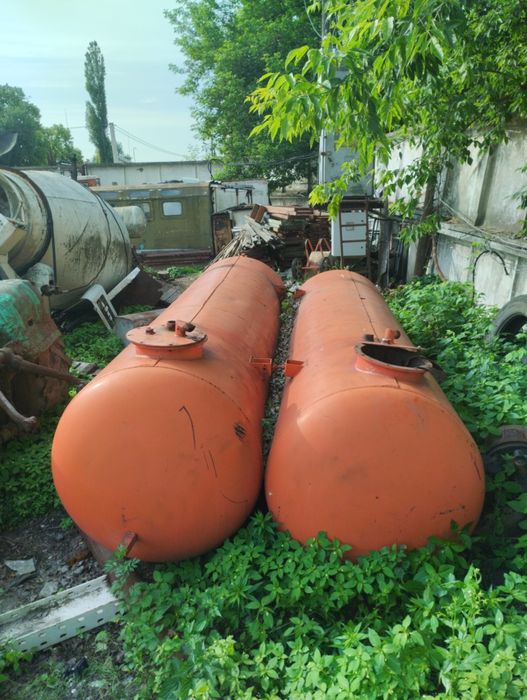 Продам бочки металеві