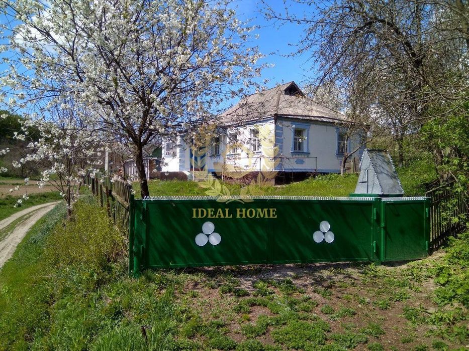 Будинок в селі Семигори