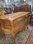 Comoda antiquíssima D. João V