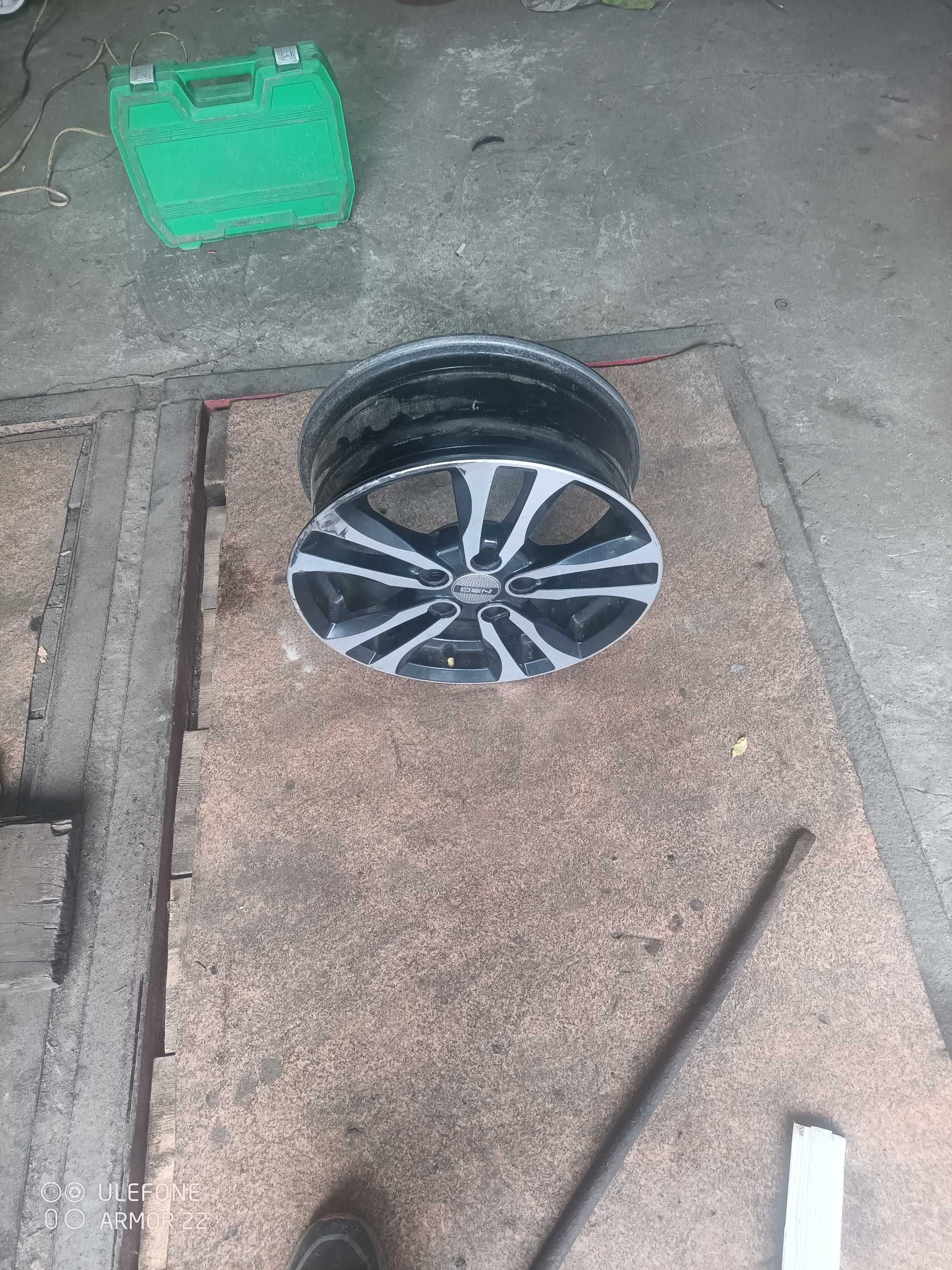 диски на авто 5\114.3 r16