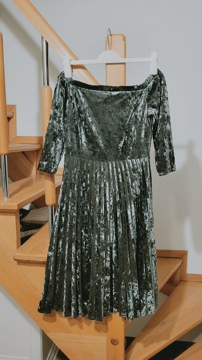 Elegancka sukienka wizytowa świąteczna welurowa