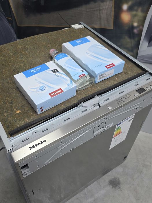 Нова посудомийна машина 81 см Miele G5150 SCVi  A+++ супер економічна