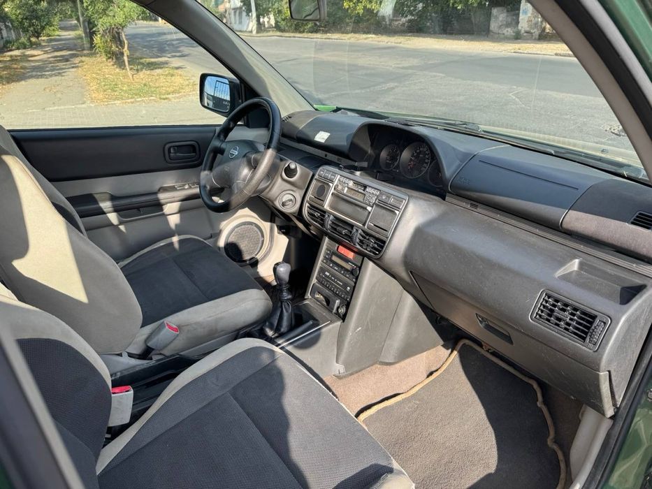 Niccan X-Trail 2.2D 6-ступка!!!