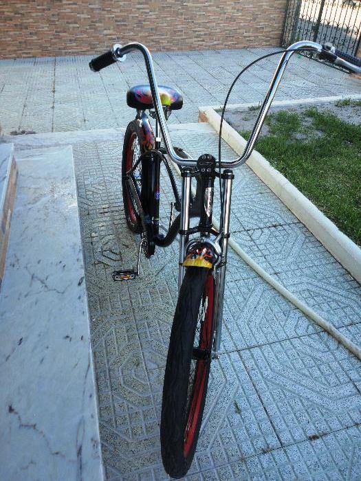 Bicicleta GT tipo chooper como nova.