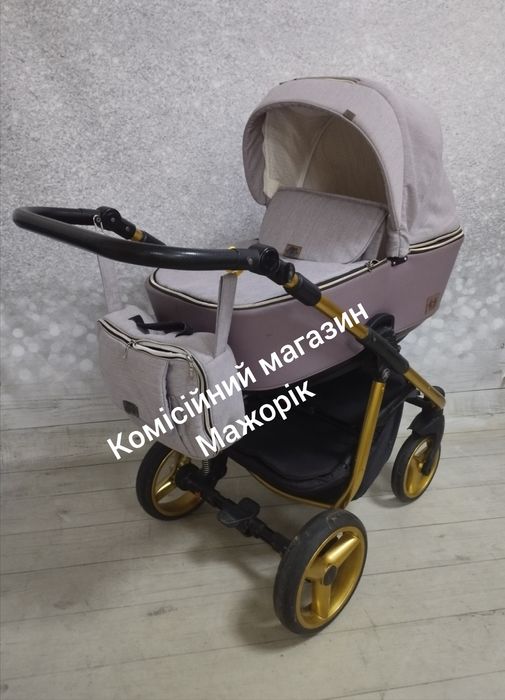 Коляска 2 в 1, гарна амортизація